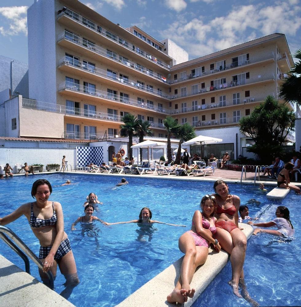 Hotel Rosa Nautica Малграт де Мар Екстериор снимка