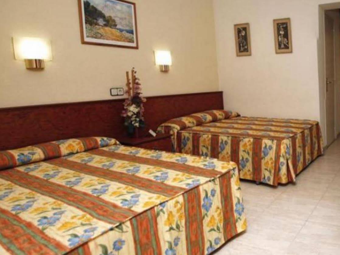 Hotel Rosa Nautica Малграт де Мар Екстериор снимка