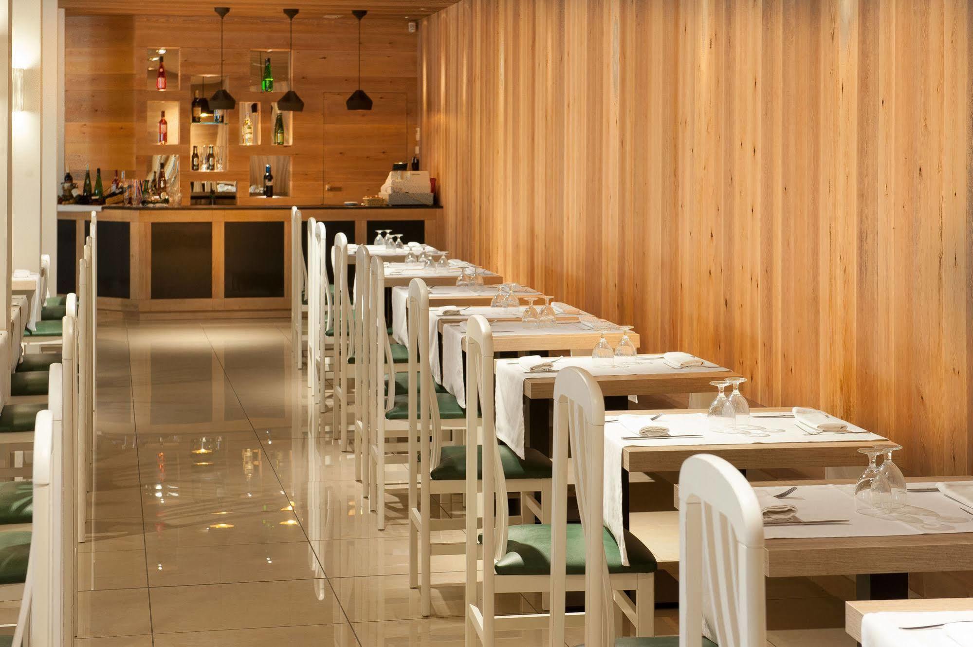 Hotel Rosa Nautica Малграт де Мар Екстериор снимка