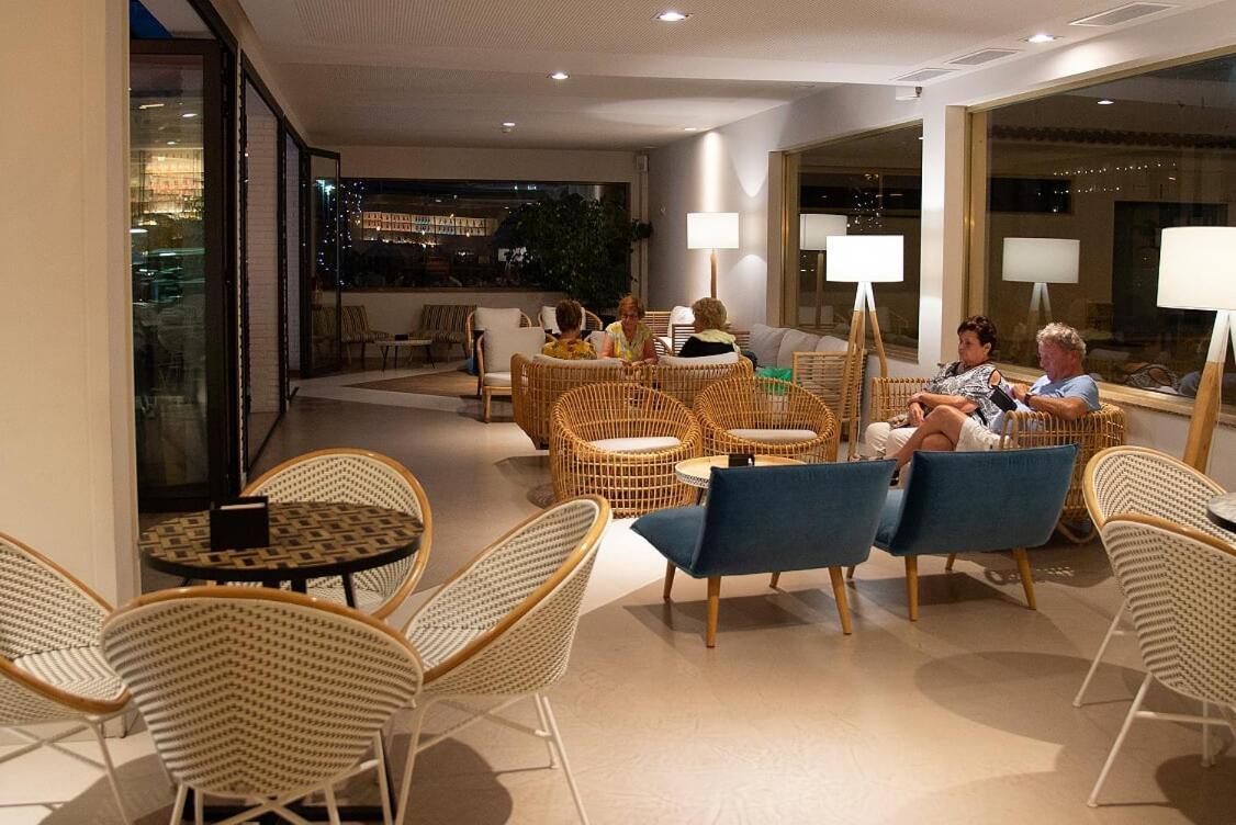 Hotel Rosa Nautica Малграт де Мар Екстериор снимка